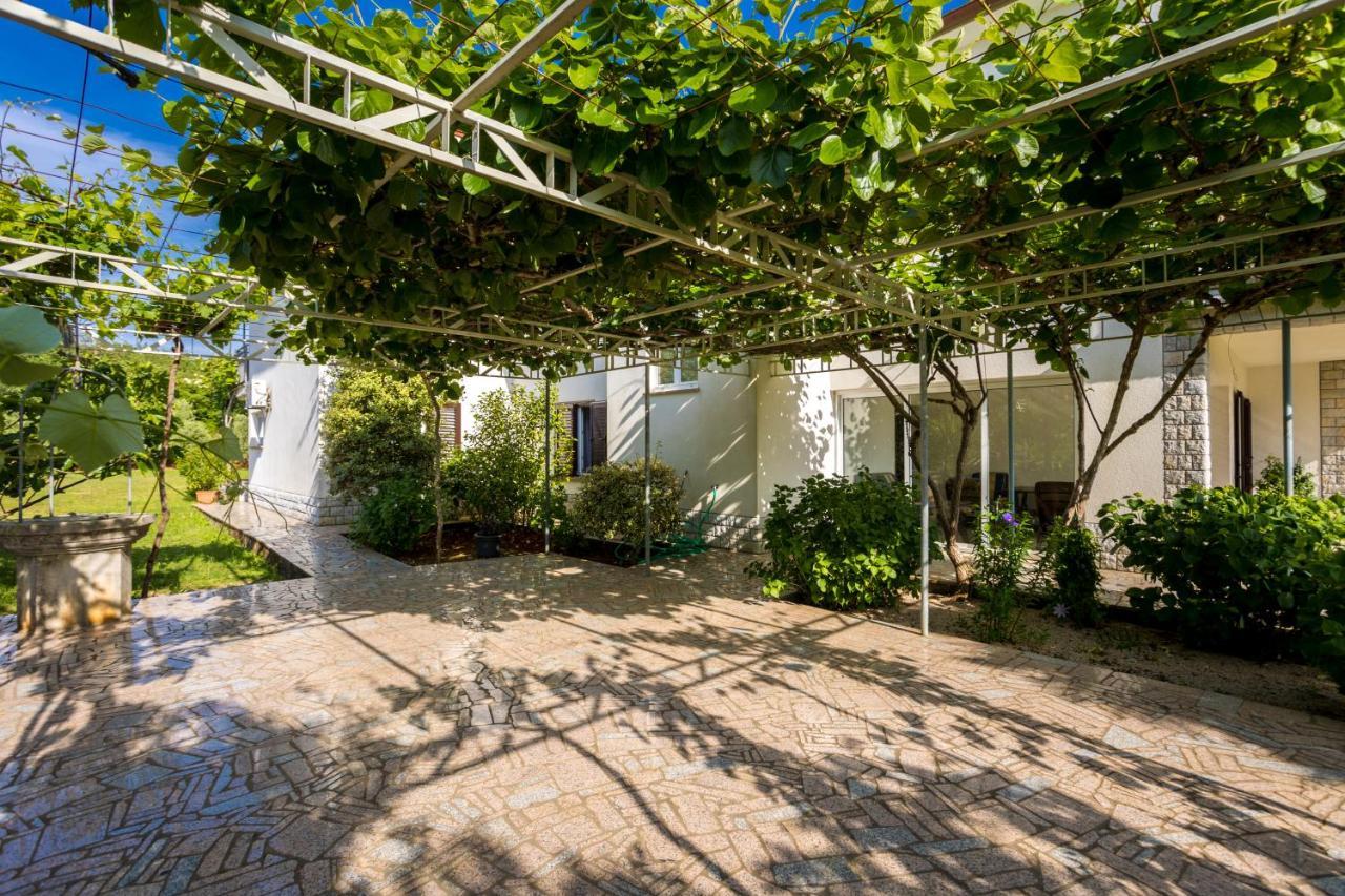 Apartments Sara Milohnici المظهر الخارجي الصورة