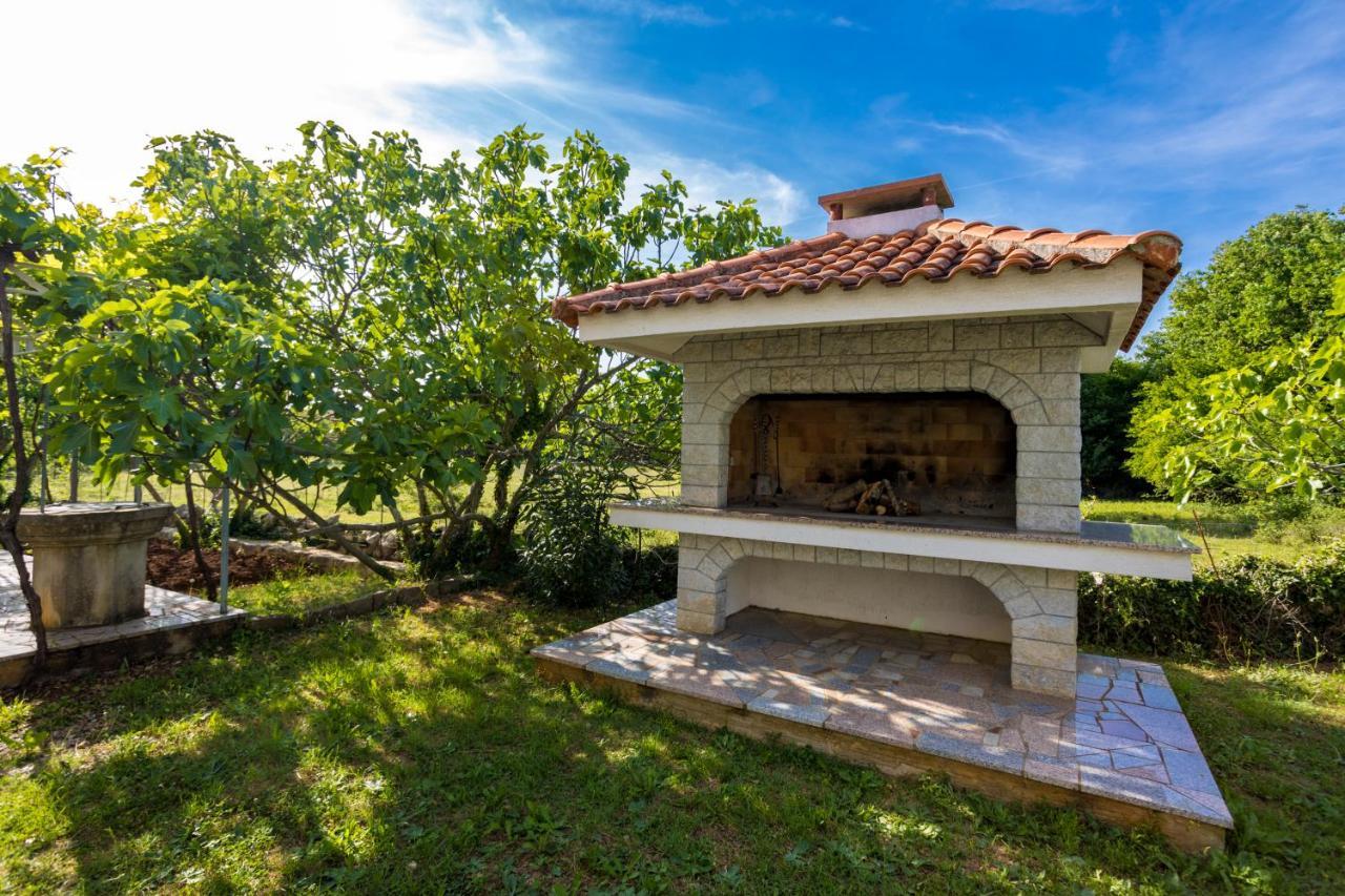 Apartments Sara Milohnici المظهر الخارجي الصورة